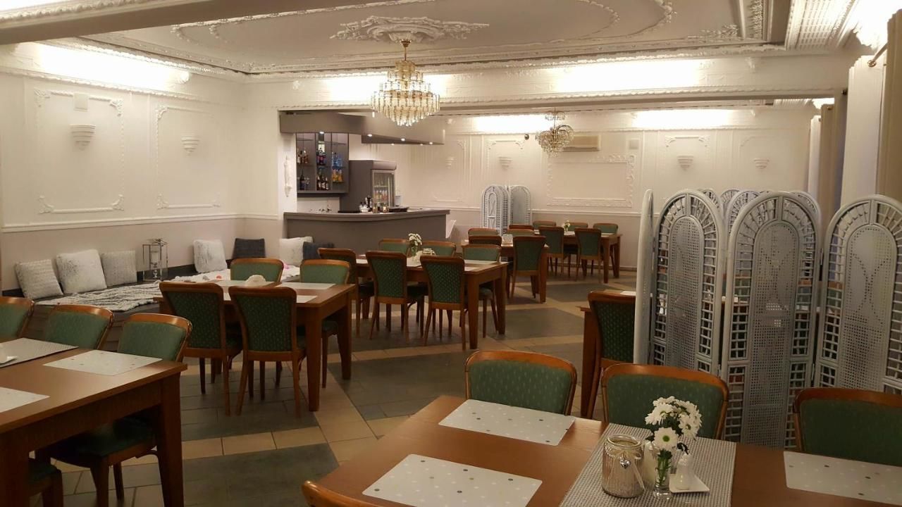 Отель Hotel Restauracja Jola Zasutowo-21